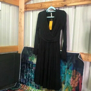 Grecerelle long sleeve black dress size medium